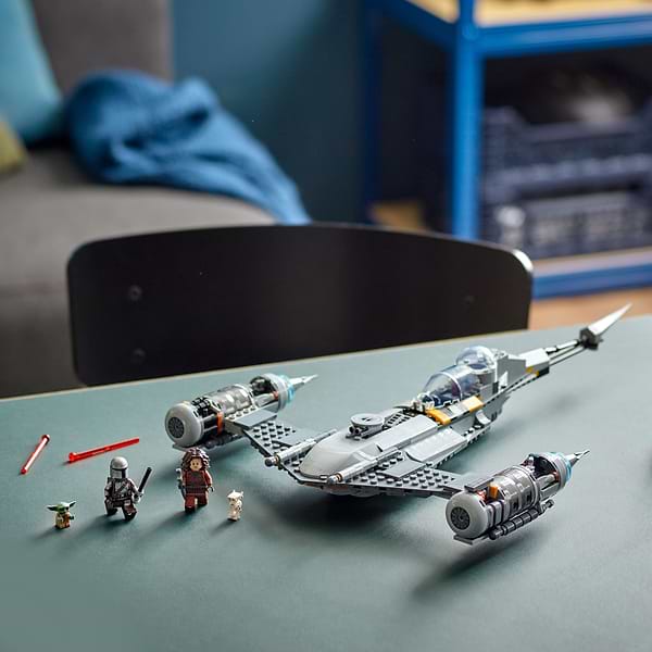Фото - Конструктор LEGO Star Wars Мандалорский звездный истребитель N-1 (75325)