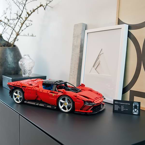 Фото - Конструктор LEGO Technic Ferrari Daytona SP3 (42143