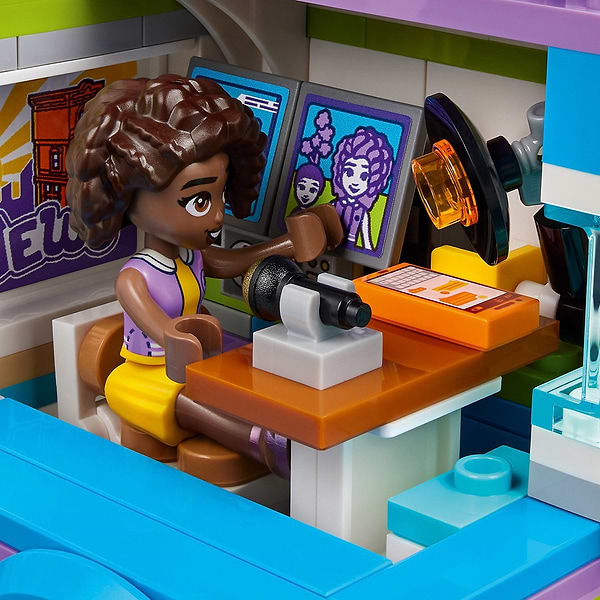 Фото - Конструктор LEGO Friends Фургон редакції новин (41749)