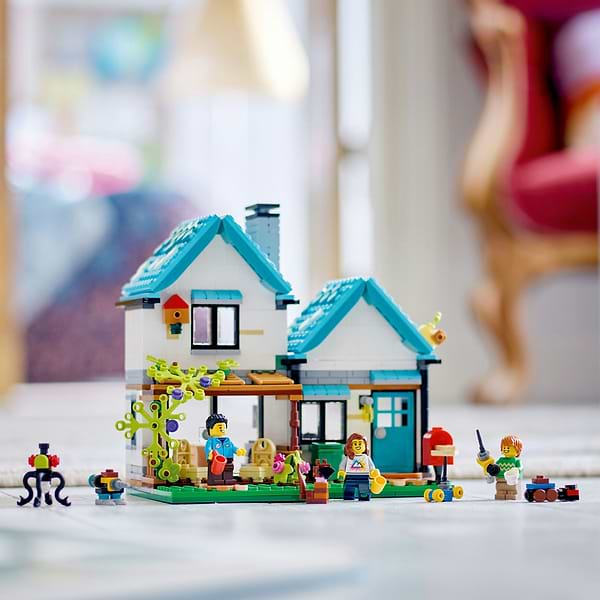 Фото - Конструктор LEGO Creator Затишний будинок (31139)