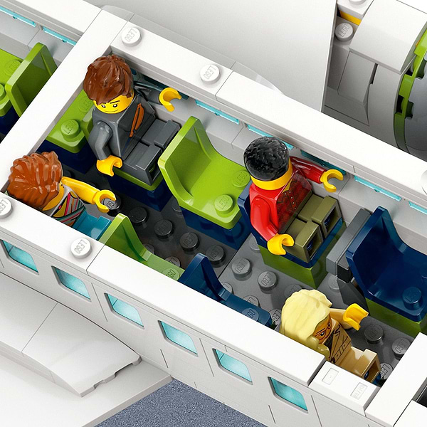 Фото - Конструктор LEGO City Пассажирский самолет (60367)