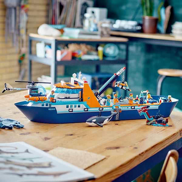 Фото - Конструктор LEGO City Арктичний дослідницький корабель (60368)