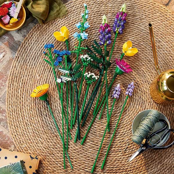 Фото -  LEGO Botanicals Букет польових квітів (10313)