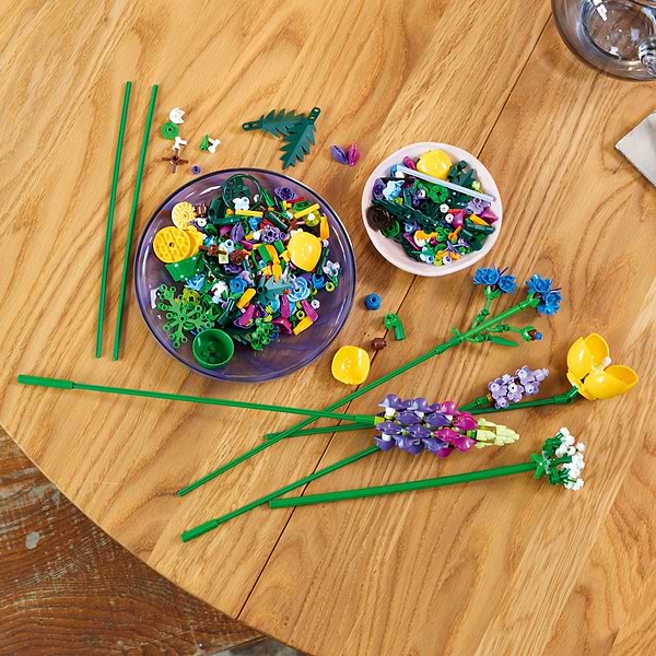 Фото -  LEGO Botanicals Букет польових квітів (10313)