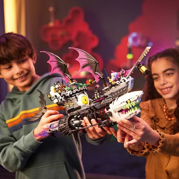 Фото - Конструктор LEGO DREAMZZZ Ужасающий корабль «Акула» (71469)