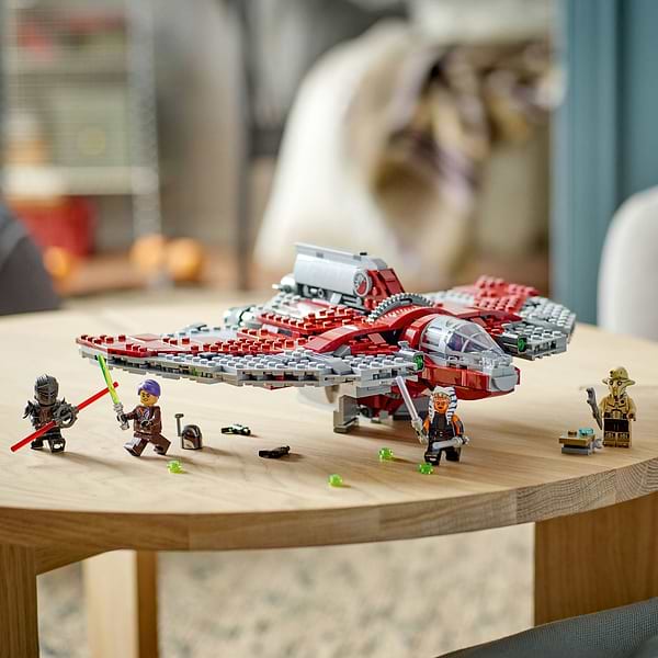 Фото - Конструктор LEGO Star Wars™ Шаттл джедаев T-6 Асоки Тано (75362)