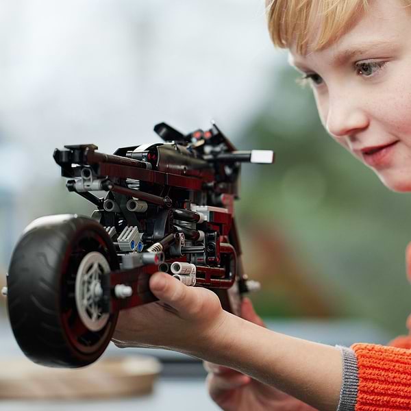 Фото - Конструктор LEGO Technic БЕТМЕН: БЕТЦИКЛ (42155)