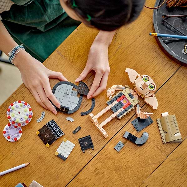 Фото - Уцінка - Конструктор LEGO Harry Potter Добі, домашній ельф (76421)