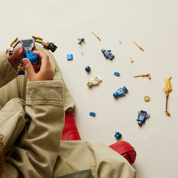 Фото - Конструктор LEGO NINJAGO Боевой набор работа Джея (71805)