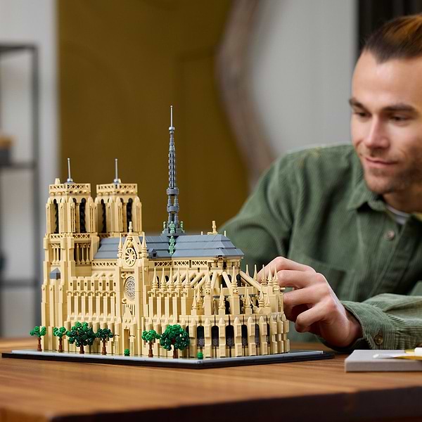 Фото - Конструктор LEGO Architecture Нотр-Дам-де-Пари (21061)