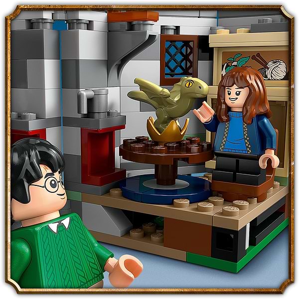 Фото - Конструктор LEGO HARRY POTTER TM Хатинка Геґріда: Несподівані гості (76428)