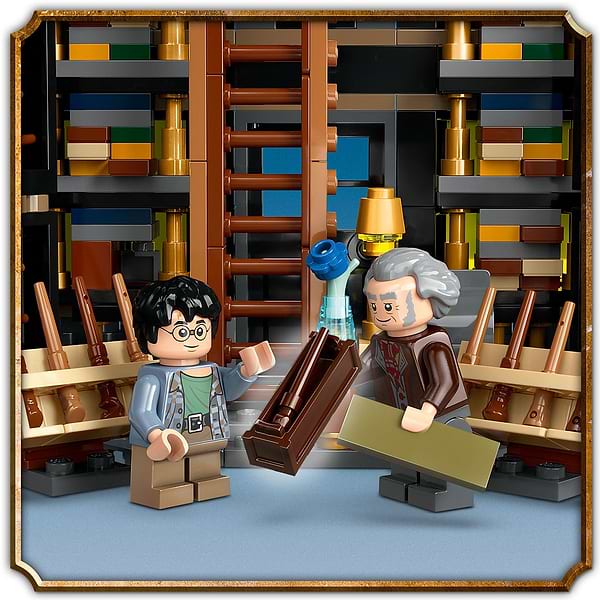 Фото - Конструктор LEGO Harry Potter™ Магазины Оливандера и мантий от Мадам Малкин (76439)