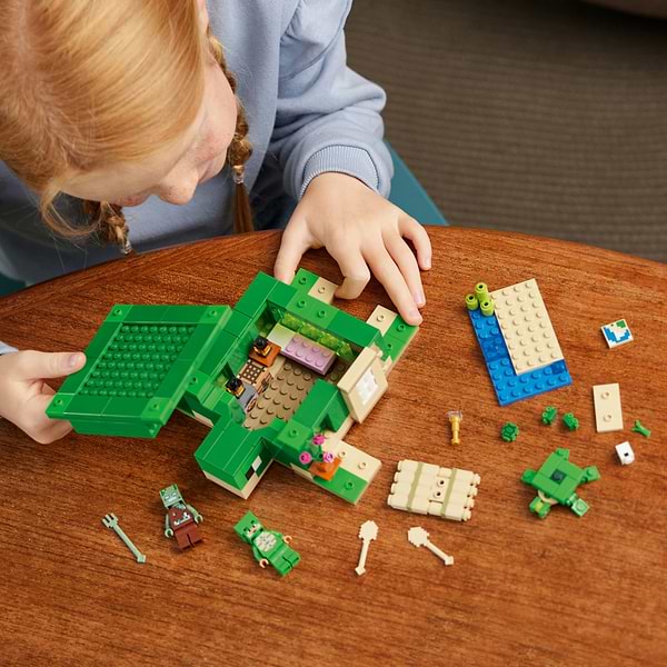 Фото - Конструктор LEGO Minecraft Пляжний будинок у формі черепахи (21254)