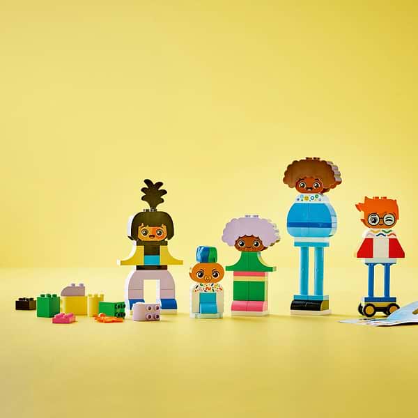 Фото - Конструктор LEGO DUPLO Town Конструктор людей із сильними емоціями (10423)