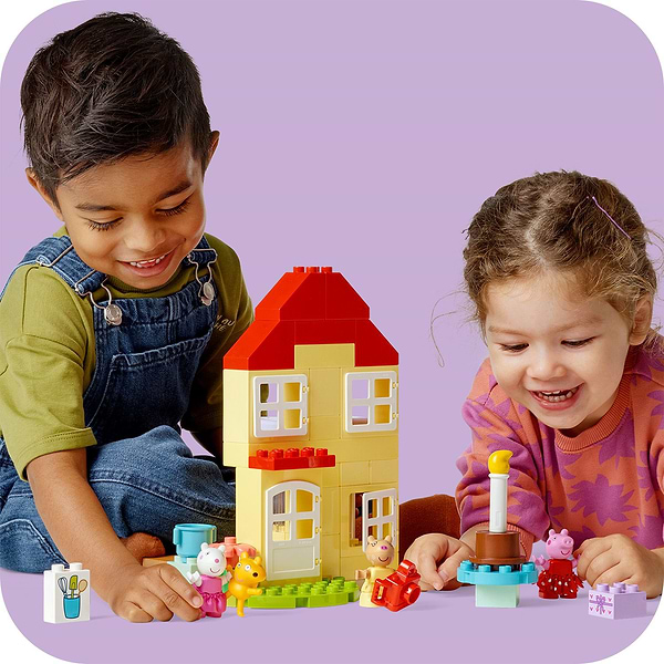 Фото - Конструктор LEGO DUPLO® Праздничный дом Пеппи (10433)