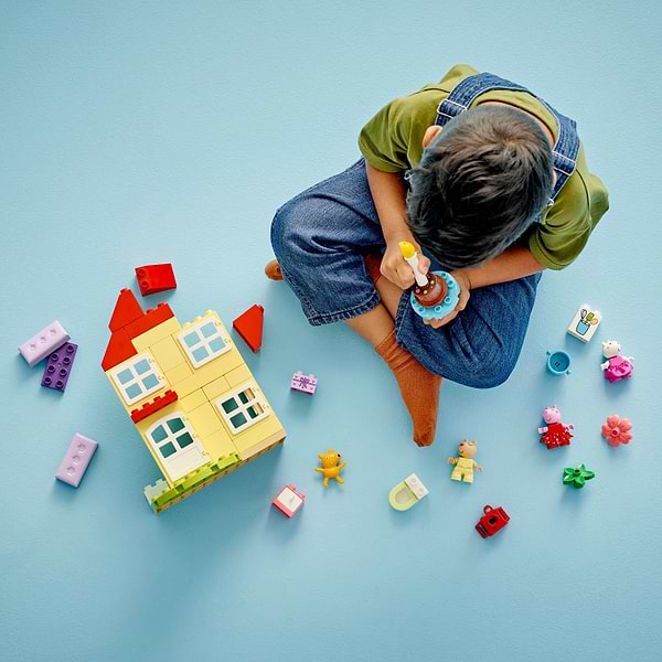 Фото - Конструктор LEGO DUPLO® Праздничный дом Пеппи (10433)