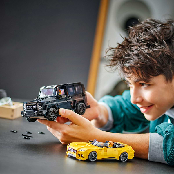 Фото - Конструктор LEGO Speed ​​Champions Mercedes-AMG G 63 и Mercedes-AMG SL 63 (76924)