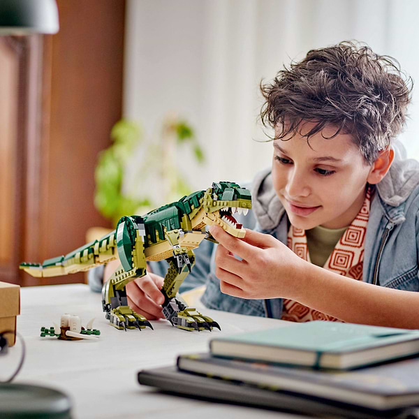 Фото - Конструктор LEGO Creator 3 v 1 Тиранозавр (31151)