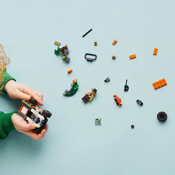 Фото - Конструктор LEGO City Квадроцикл для дослідження джунглів «Місія Червоної панди» (60424)
