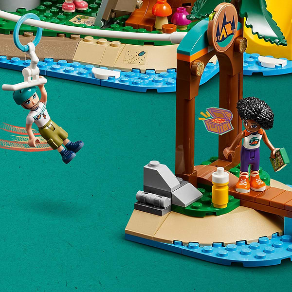 Фото - Конструктор LEGO Friends Домик на дереве в приключенческом лагере (42631)
