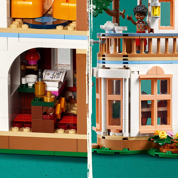 Фото - Конструктор LEGO Friends Замковий готель «Ночівля і сніданок» (42638)