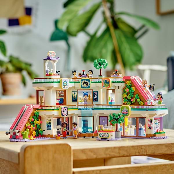 Фото - Конструктор LEGO Friends Торговый центр в Хартлейк-Сити (42604)
