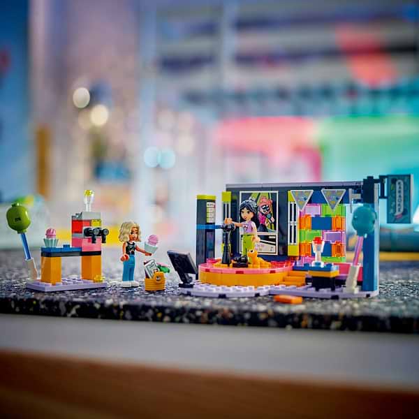Фото - Конструктор LEGO Friends Караоке-вечірка (42610)