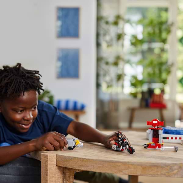 Фото - Конструктор LEGO Sonic Їжак Шедоу. Втеча (76995)