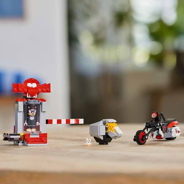 Фото - Конструктор LEGO Sonic Їжак Шедоу. Втеча (76995)