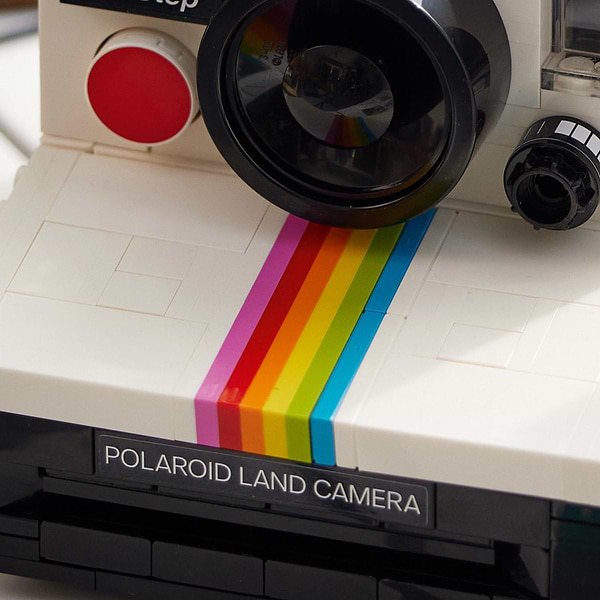 Фото - Конструктор LEGO Ideas Фотоапарат Polaroid OneStep SX-70 (21345)