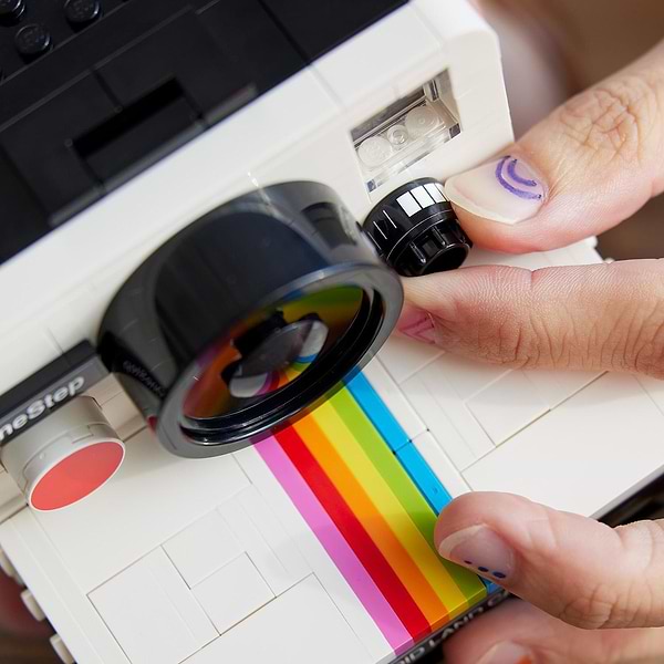 Фото - Конструктор LEGO Ideas Фотоапарат Polaroid OneStep SX-70 (21345)