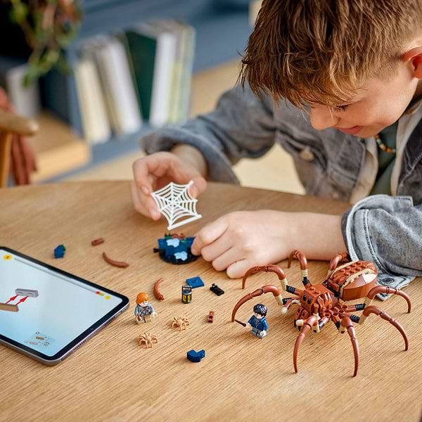 Фото - Конструктор LEGO Harry Potter™ Арагог в Запретном лесу (76434)