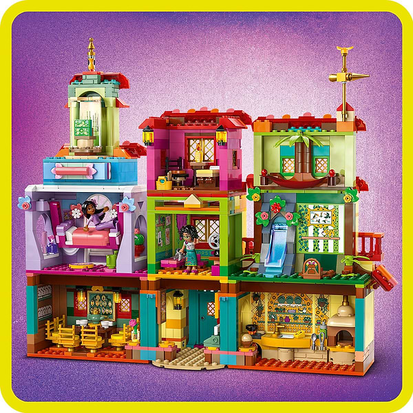 Фото - Конструктор LEGO Disney Encanto Чарівний будинок Мадригал (43245)