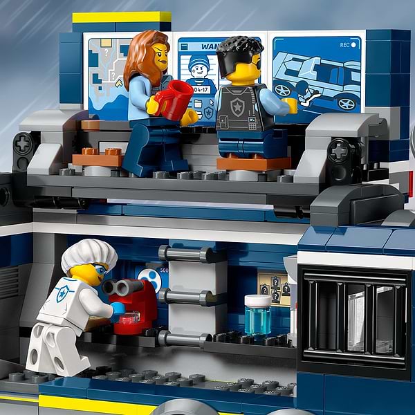 Фото - Конструктор LEGO City Передвижная полицейская криминалистическая лаборатория (60418)