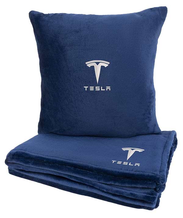 Фото - Набір плед + подушка в авто EVAtech із махри S для Tesla сині (MBLMPSSLV040)