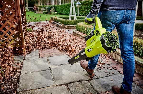 Фото - Повітродувка акумуляторна Ryobi Max Power RY36BLXA-140P 36В (5133005418)