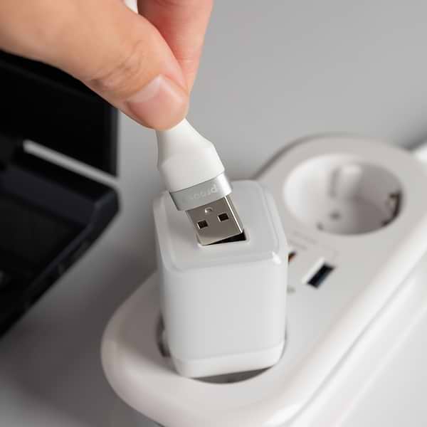 Фото - Мережевий зарядний пристрій Proove Pure GaN Plus 30W (Type-C + USB) White (WCPU30111202)