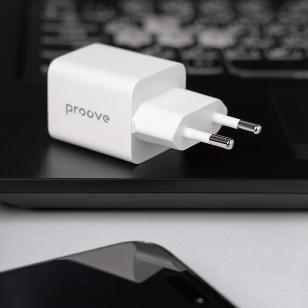 Фото - Мережевий зарядний пристрій Proove Pocket GaN 30W (Type-C + USB) white (WCPG30110002)
