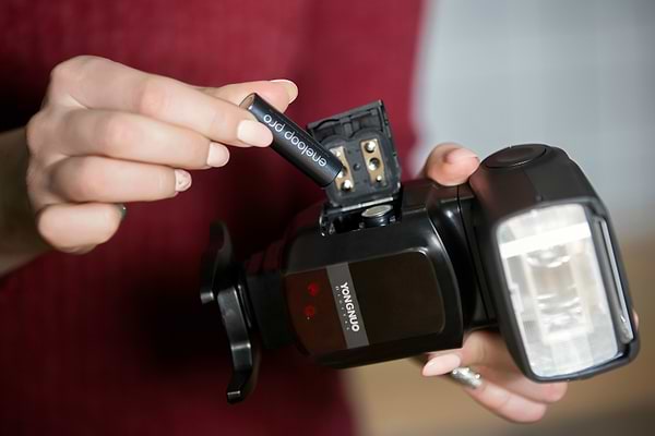 Фото - З/устройство для аккумуляторов AA/AAA Panasonic Smart-Quick Charger + Eneloop Pro 4AA 2500 mAh NI-MH (K-KJ55HCD40E)