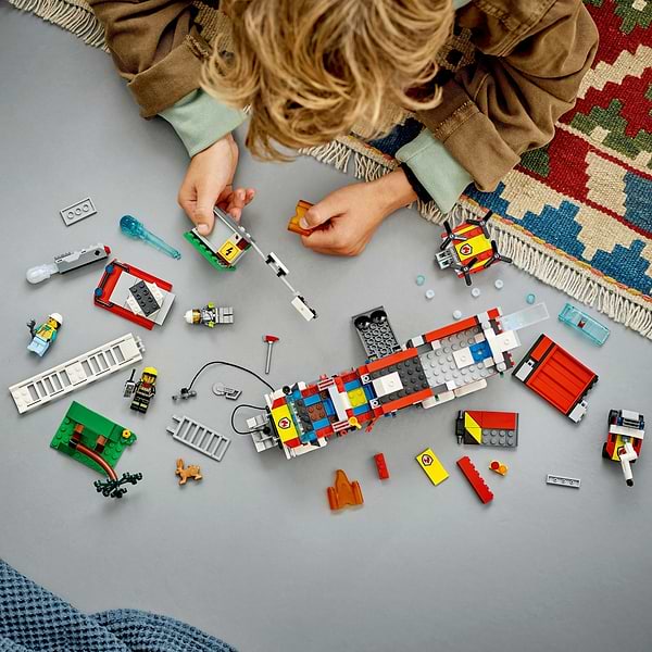 Фото - Конструктор LEGO City Пожежна машина (60374)
