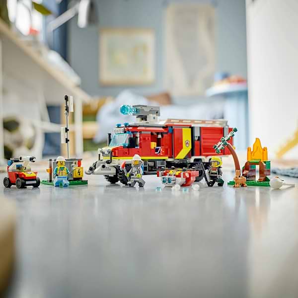 Фото - Конструктор LEGO City Пожежна машина (60374)