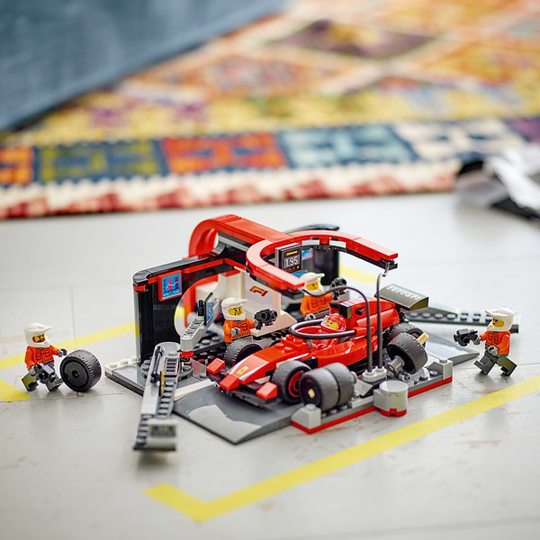 Фото - Конструктор LEGO City Піт-стоп і піт-екіпаж F1® з болідом Ferrari (60443)