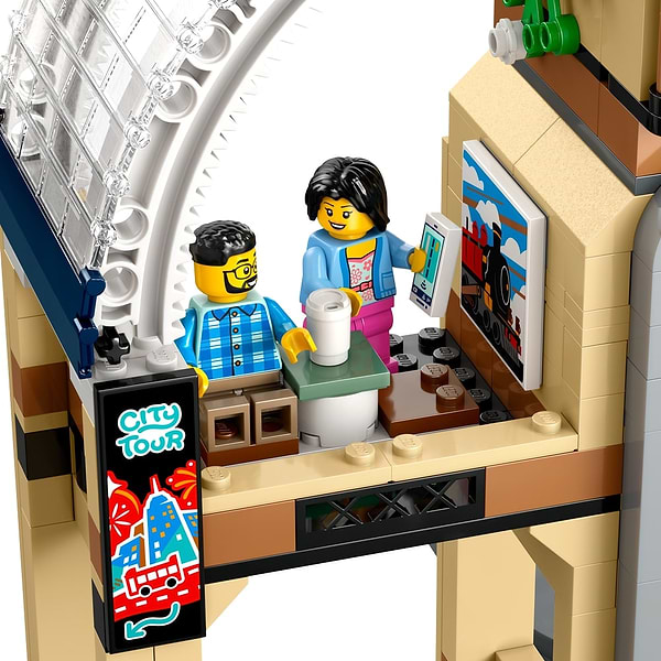 Фото - Конструктор LEGO City Центральный железнодорожный вокзал (60469)