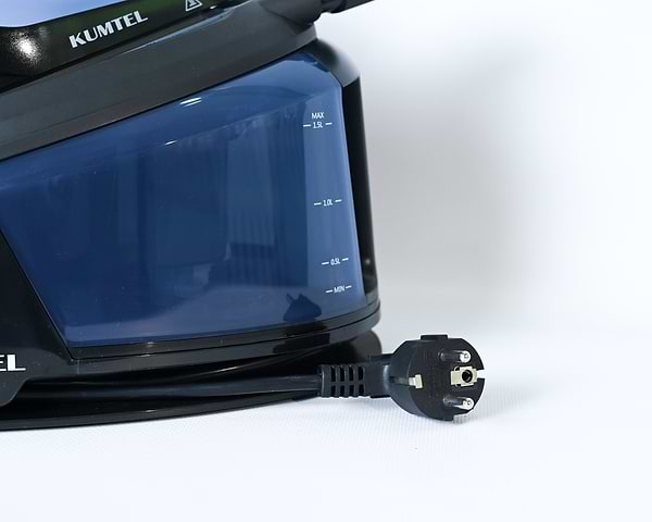 Фото - Утюг с парогенератором Kumtel HSS-01 BLUE