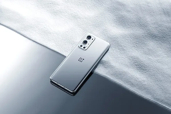 Фото - Уценка - Смартфон OnePlus 9 Pro 8/128GB Morning Mist