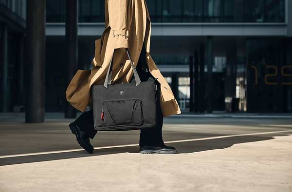 Фото - Сумка для ноутбуку Wenger Motion Deluxe Tote Black (612543)