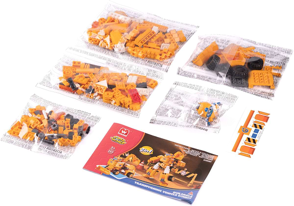 Фото - Пластиковий конструктор Super Wings Small Blocks 2-in-1 Buildable Transforming Vehicle Donnie Донні (EU385007)