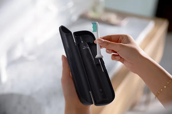 Фото - Зубна щітка електрична Philips HX3671/14