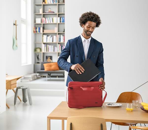Фото - Сумка для ноутбука Trust BOLOGNA 16" ECO RED (24449)