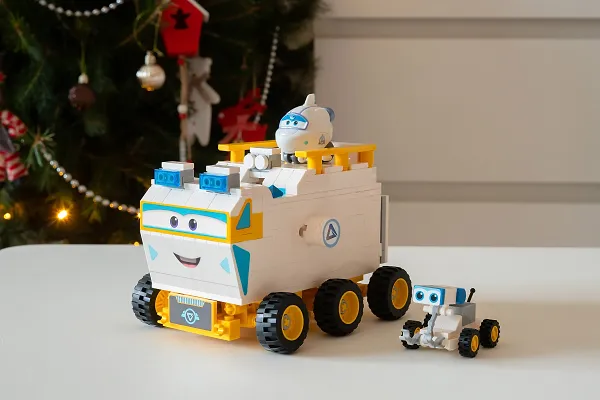 Фото - Пластиковый конструктор Super Wings Small Blocks Buildable Vehicle Set Rover Ровер (EU385013)